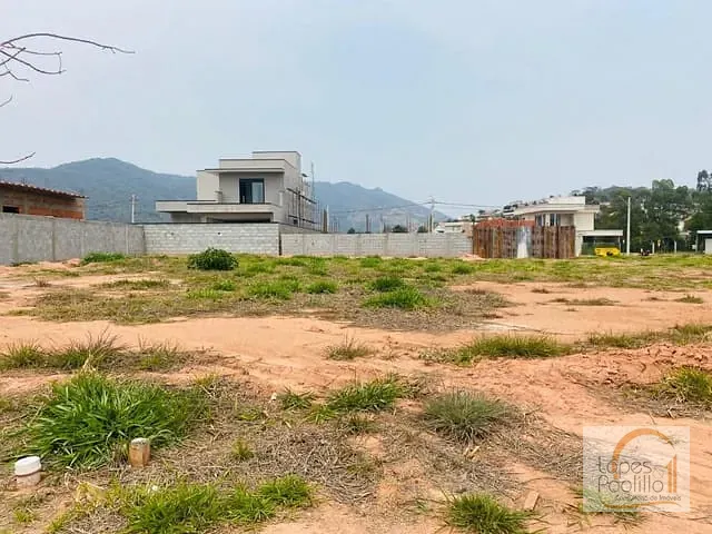 Terreno com 360m², à venda, no bairro Vila Santista em Atibaia