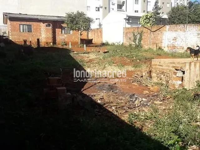 Terreno com 570m², à venda, no bairro Centro em Cascavel