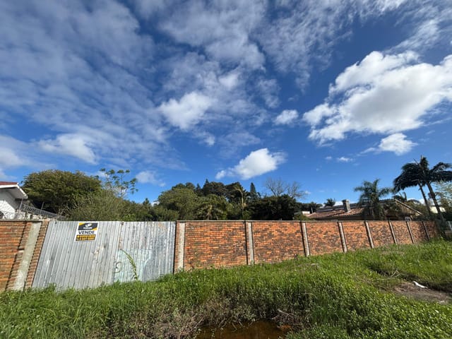 Terreno com 460m², à venda, no bairro Laranjal em Pelotas