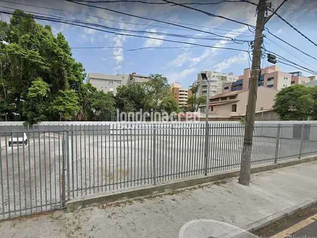 Terreno à venda, no bairro Água Verde em Curitiba