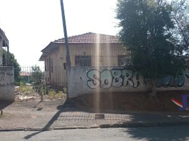 Terreno à venda, no bairro Pilarzinho em Curitiba