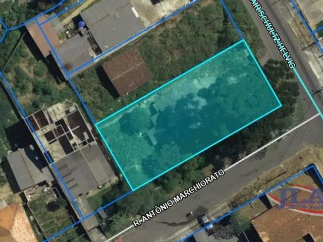 Terreno à venda, no bairro Cachoeira em Curitiba
