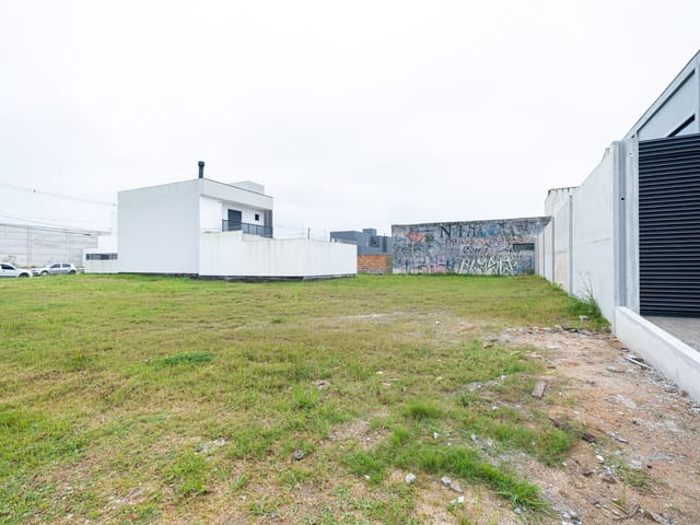 Terreno com 360m², para alugar, no bairro Três Vendas em Pelotas