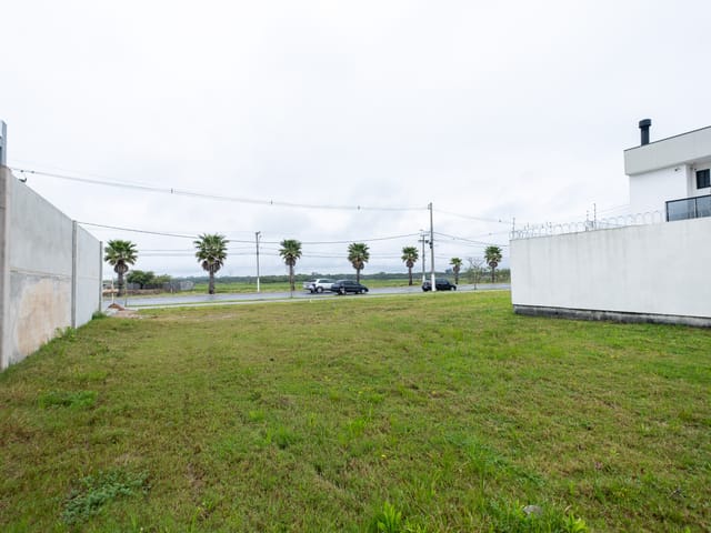 Terreno com 360m², para alugar, no bairro Três Vendas em Pelotas