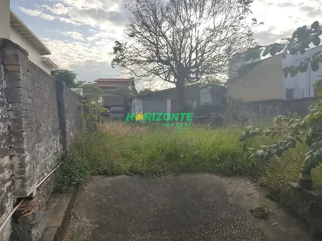 Terreno com 667m², à venda, no bairro Jardim São Dimas em São José dos Campos