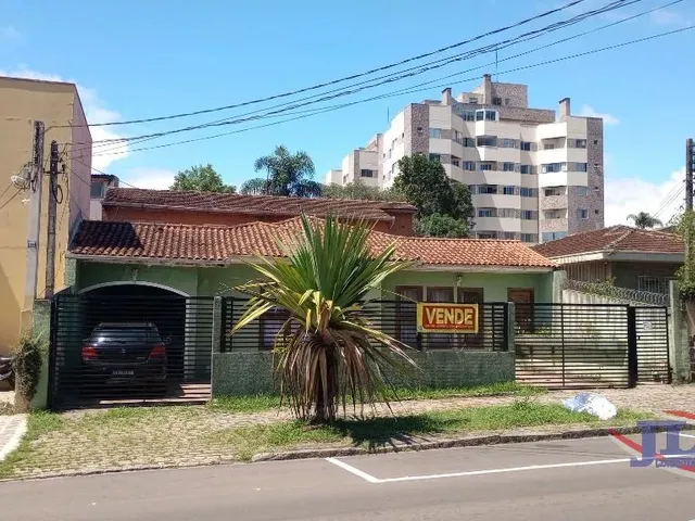 Terreno à venda, no bairro Ahu em Curitiba