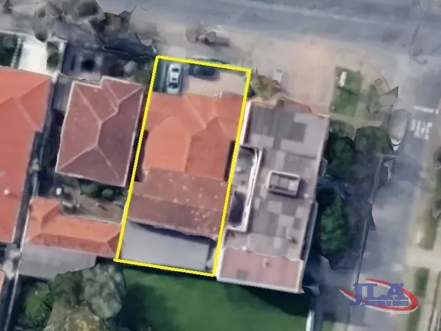 Terreno à venda, no bairro Ahu em Curitiba
