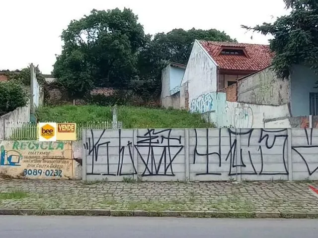 Terreno à venda, no bairro Pilarzinho em Curitiba
