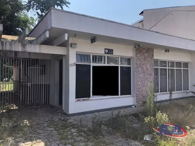 Terreno à venda, no bairro Rebouças em Curitiba