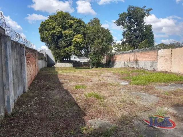 Terreno à venda, no bairro Rebouças em Curitiba