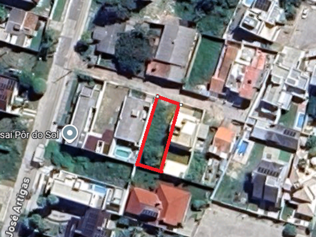 Terreno com 275m², à venda, no bairro Laranjal em Pelotas