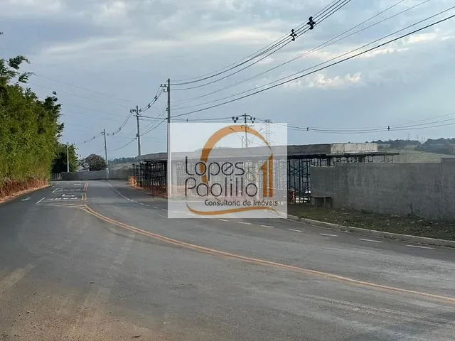 Terreno com 360m², à venda, no bairro Cachoeira em Atibaia