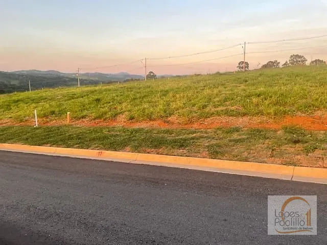 Terreno com 360m², à venda, no bairro Cachoeira em Atibaia