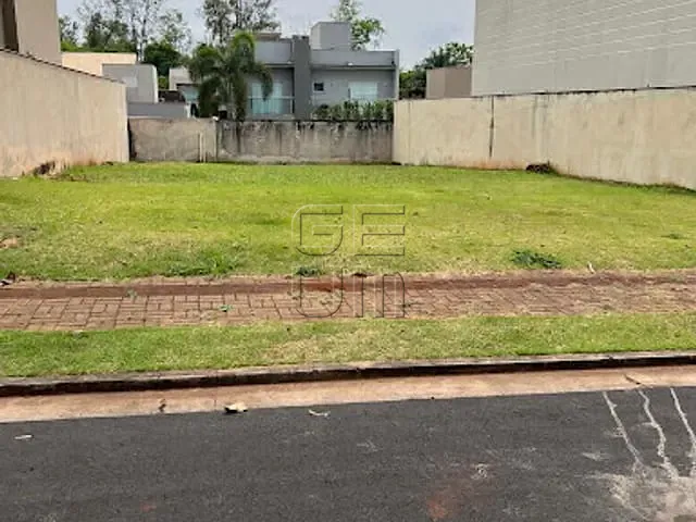 Terreno com 365m², à venda, no bairro Vivendas do Arvoredo em Londrina