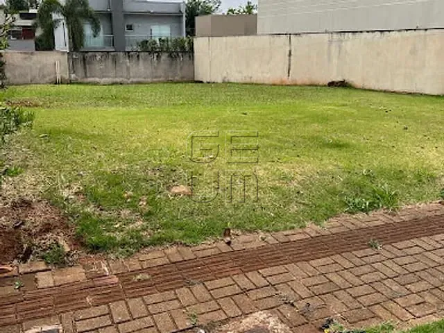 Terreno com 365m², à venda, no bairro Vivendas do Arvoredo em Londrina