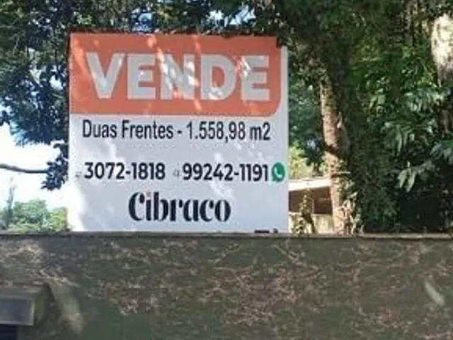 Terreno à venda, no bairro Mercês em Curitiba
