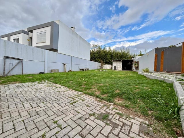 Terreno com 150m², à venda, no bairro Laranjal em Pelotas