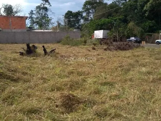Terreno com 300m², à venda, no bairro Colônia em Araçoiaba da Serra