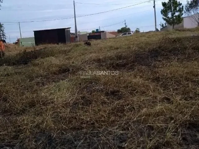 Terreno com 300m², à venda, no bairro Colônia em Araçoiaba da Serra