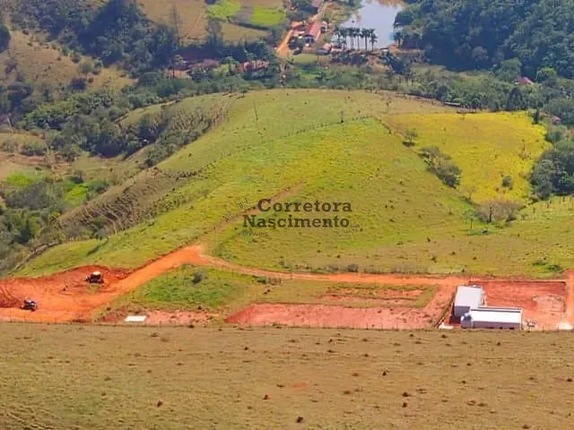 Terreno com 2200m², à venda, no bairro Jardim Colônia em Jacareí