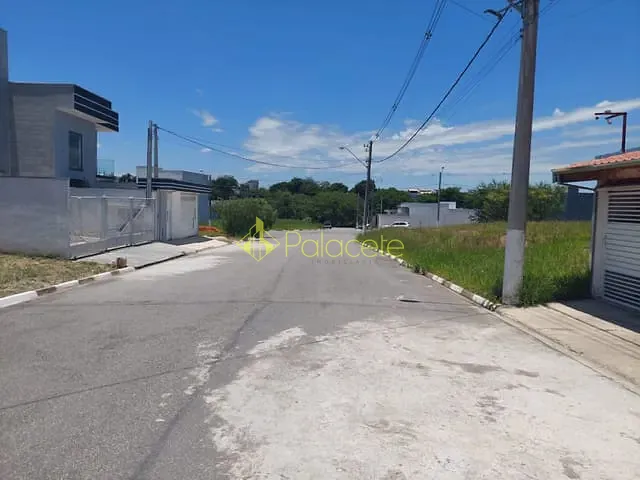 Terreno com 176m², à venda, no bairro Loteamento Residencial e Comercial Flamboyant em Pindamonhangaba