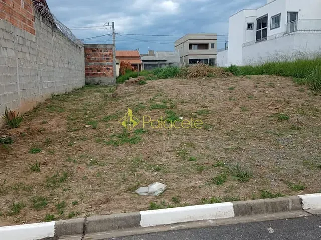 Terreno com 176m², à venda, no bairro Loteamento Residencial e Comercial Flamboyant em Pindamonhangaba