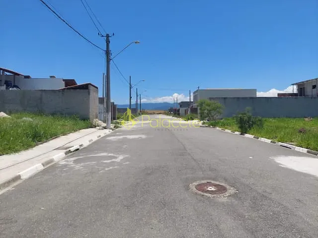 Terreno com 176m², à venda, no bairro Loteamento Residencial e Comercial Flamboyant em Pindamonhangaba