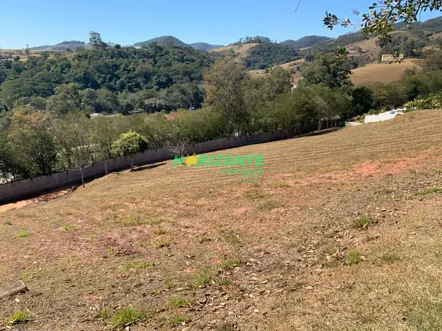 Terreno com 1000m², à venda, no bairro Canaã em Jambeiro