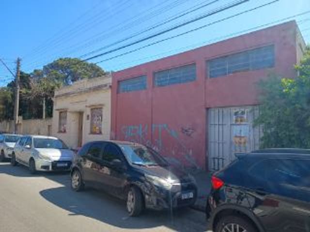 Terreno com 822m², à venda, no bairro Centro em Pelotas