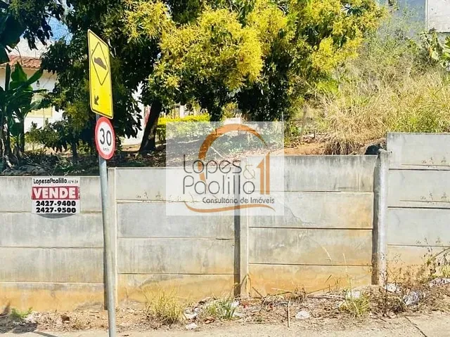 Terreno com 160m², à venda, no bairro Jardim Imperial em Atibaia