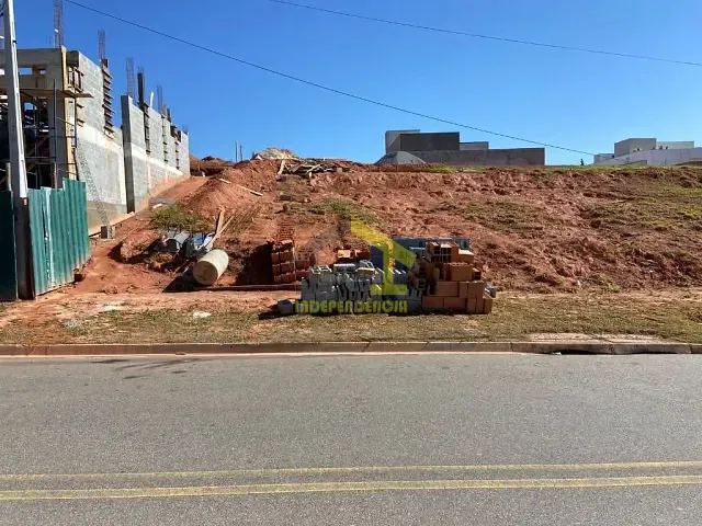 Terreno com 380m², à venda, no bairro Bairro do Engenho em Itatiba
