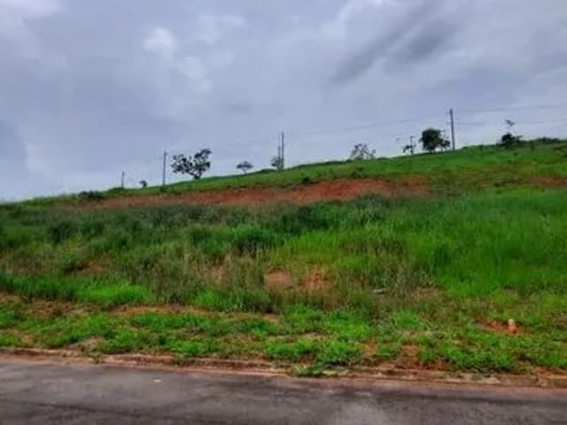 Terreno com 612m², à venda, no bairro Caixa D'água em Taubaté