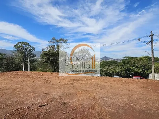 Terreno com 251m², à venda, no bairro Centro em Atibaia