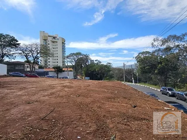 Terreno com 251m², à venda, no bairro Centro em Atibaia