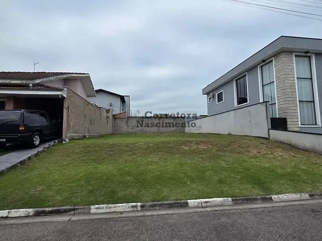 Terreno com 330m², à venda, no bairro Loteamento Villa Branca em Jacareí