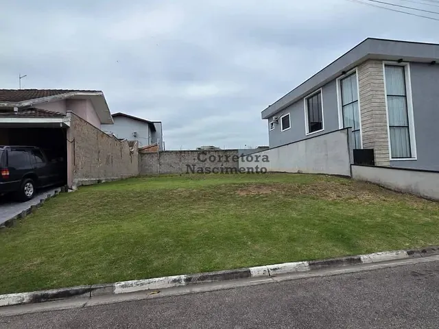 Terreno com 330m², à venda, no bairro Loteamento Villa Branca em Jacareí