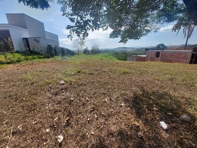 Terreno com 1023m², à venda, no bairro Condomínio Altos do Cataguá em Taubaté