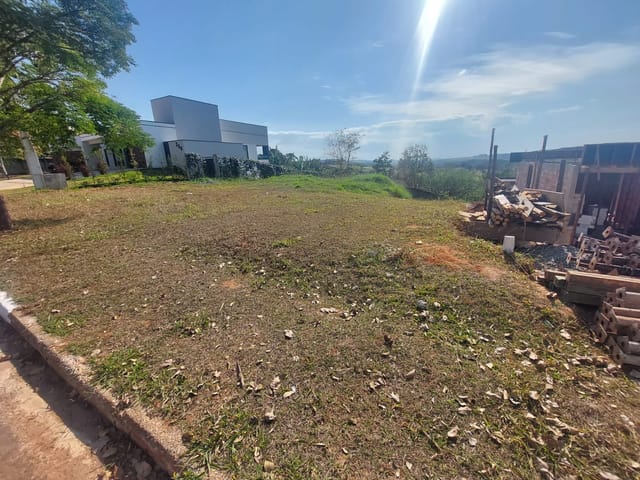 Terreno com 1023m², à venda, no bairro Condomínio Altos do Cataguá em Taubaté