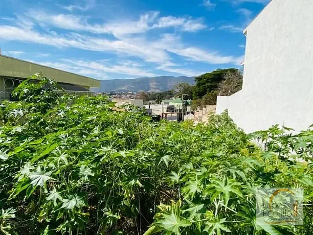Terreno com 455m², à venda, no bairro Jardim Paulista em Atibaia