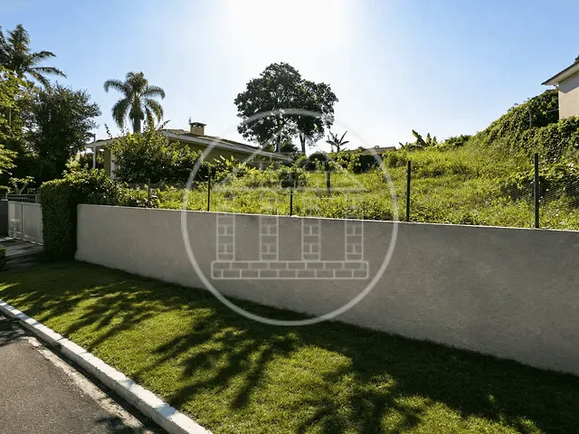 Terreno com 720m², à venda, no bairro Interlagos em São Paulo