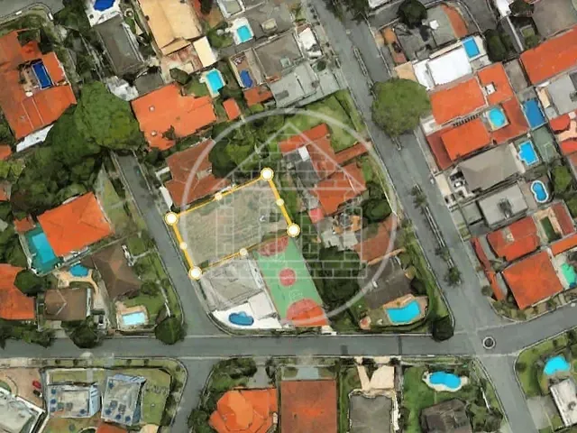 Terreno com 720m², à venda, no bairro Interlagos em São Paulo