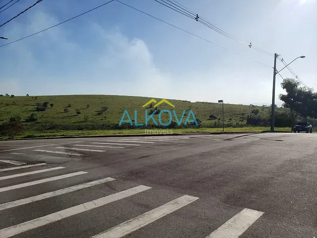 Terreno com 402m², à venda, no bairro Santa Luzia em Caçapava