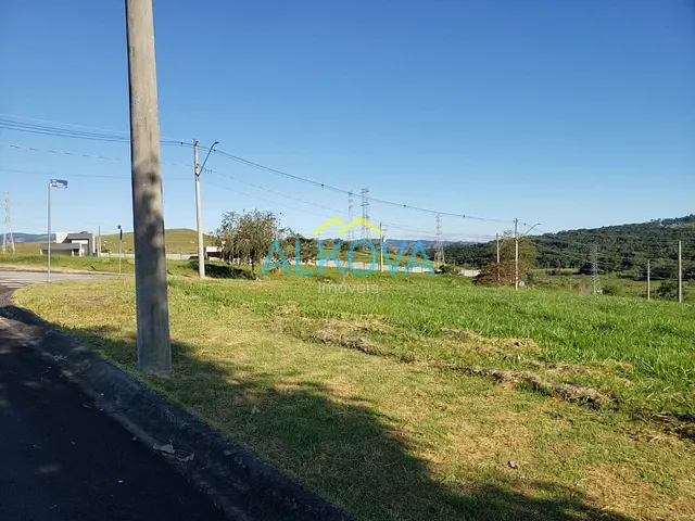 Terreno com 402m², à venda, no bairro Santa Luzia em Caçapava