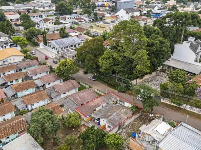 Terreno à venda, no bairro Campo Comprido em Curitiba