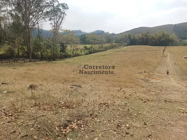Terreno com 6500m², à venda, no bairro Jardim Colônia em Jacareí