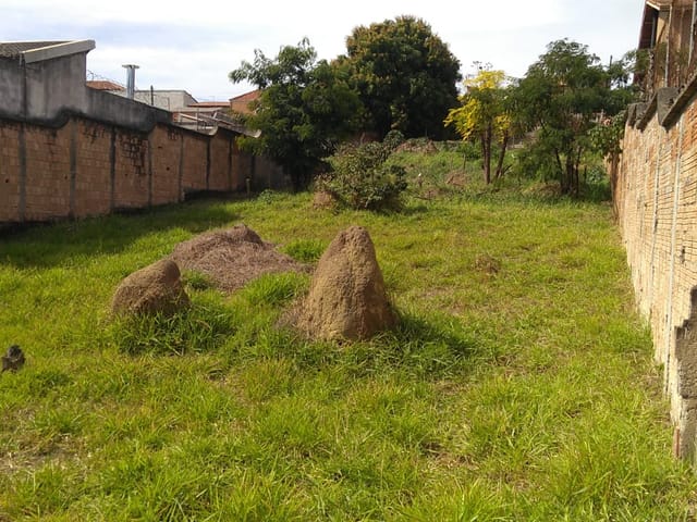 Terreno com 364m², à venda, no bairro Belvedere Club dos 500 em Guaratinguetá