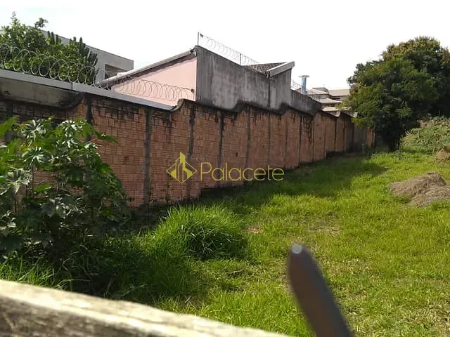 Terreno com 364m², à venda, no bairro Belvedere Club dos 500 em Guaratinguetá