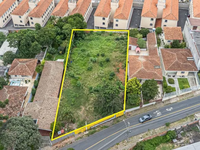 Terreno à venda, no bairro Seminário em Curitiba