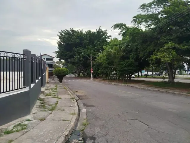 Terreno com 177m², para alugar, no bairro Parque Califórnia em Jacareí
