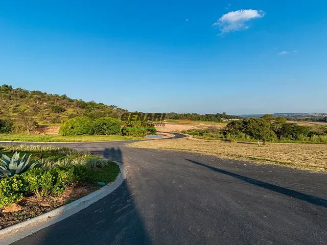Terreno com 424m², à venda, no bairro Jardim Imperial em Indaiatuba